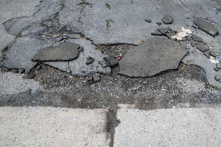 What Happens if You Delay That Commercial Asphalt Repair Another Month?