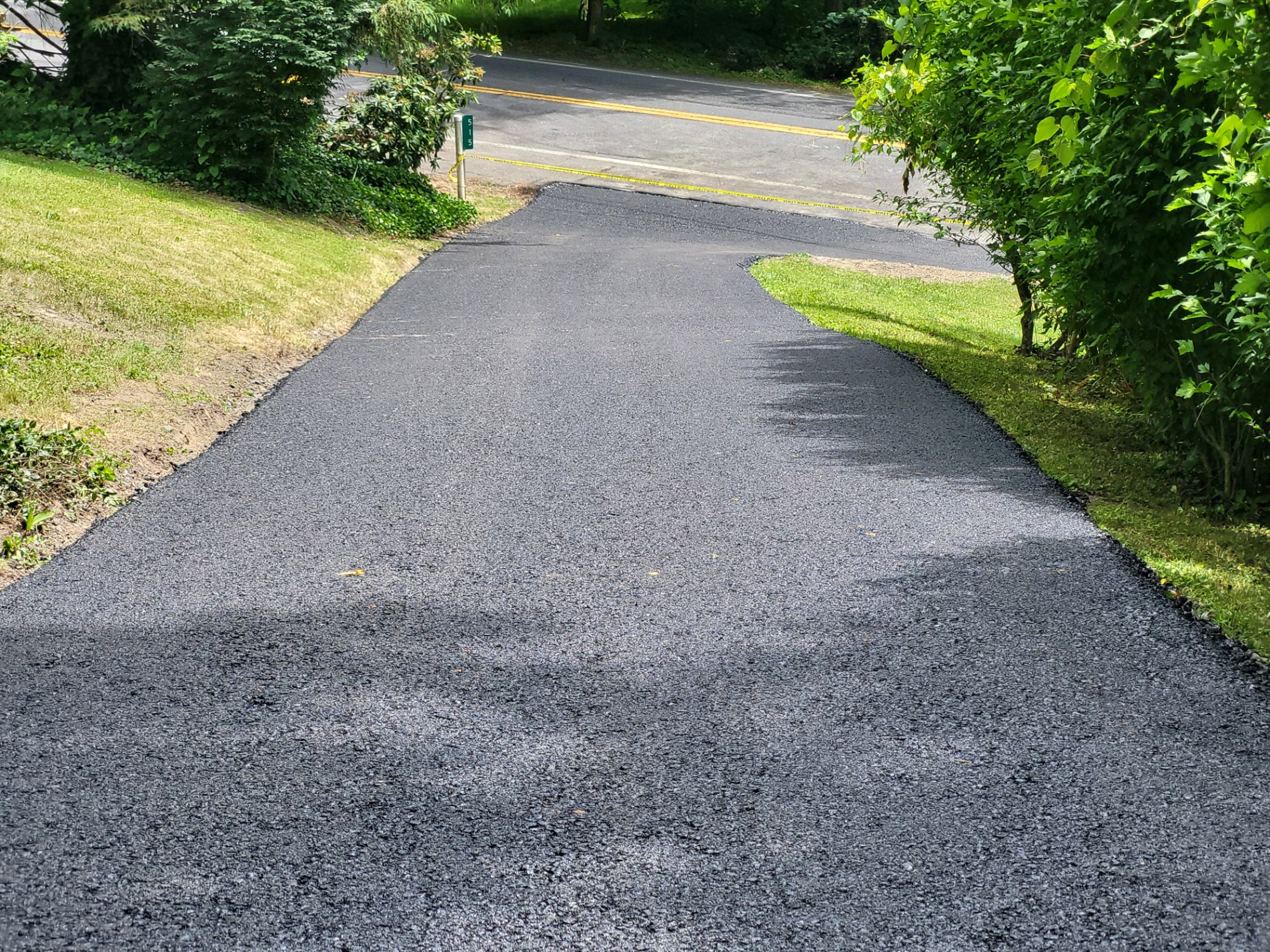 Water Damage No More: A Strong, Seamless Driveway in Middletown
